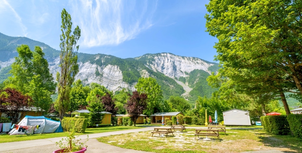 batch place camping familial montagne Alpe dHuez bourg doisans